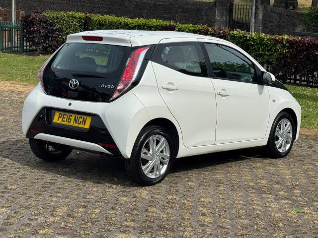 2016 Toyota Aygo 1.0 VVT-i X-Play 5dr